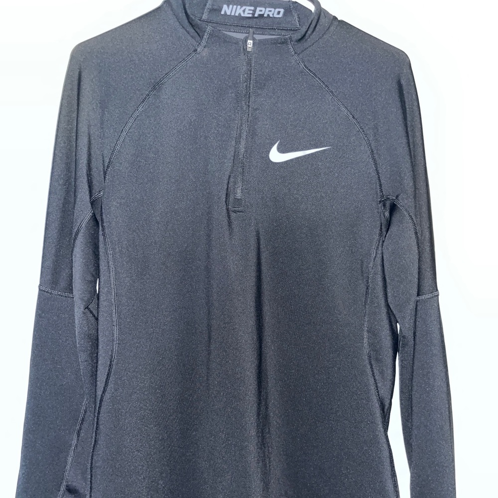 medium black nike pro shirt